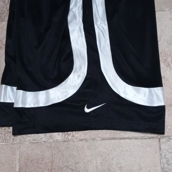 BRAND NEW NIKE MENS BASEBALL SHORT - Picture 3 of 16
